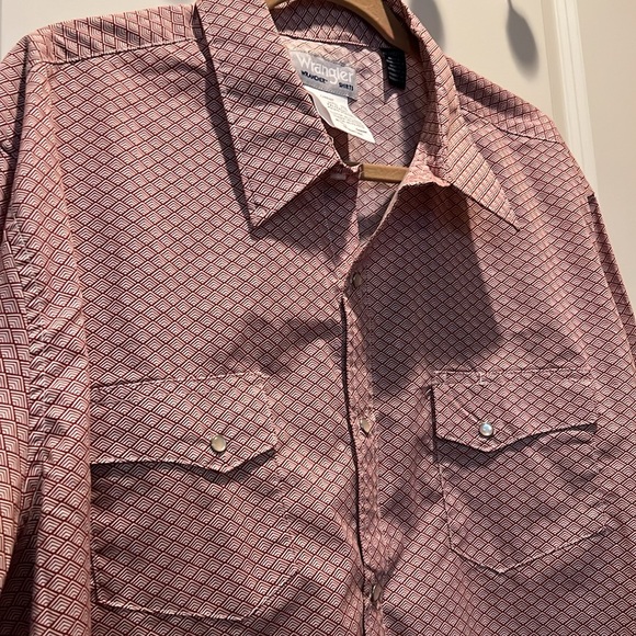 Wrangler Wrancher button down shirt, 2Xl T, very nice - Picture 3 of 10